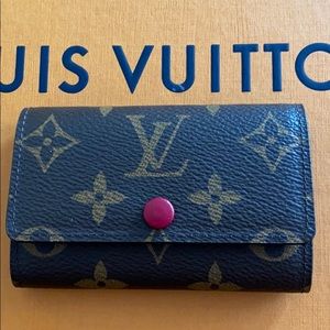 Authentic LV 6ring key holder